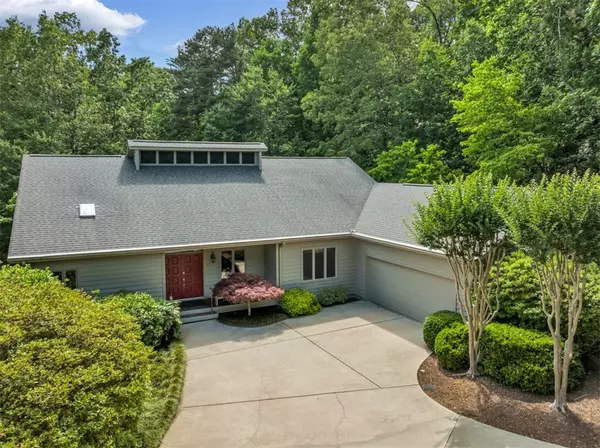 4 Dinghy CT, Salem, SC 29676