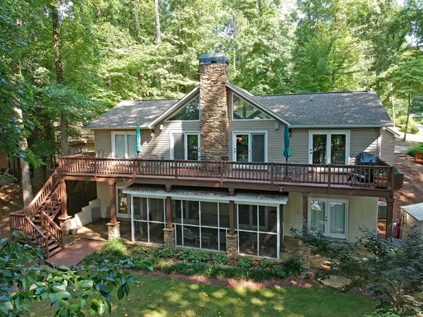 877 Rue Fleur De Lis, Lavonia, GA 30553