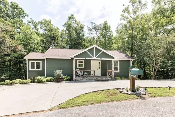 370 Woodmere DR, Pickens, SC 29671