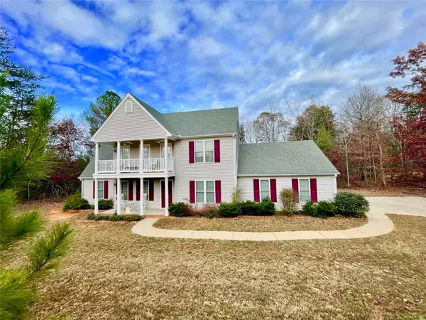 704 Nobleman CT, West Union, SC 29696