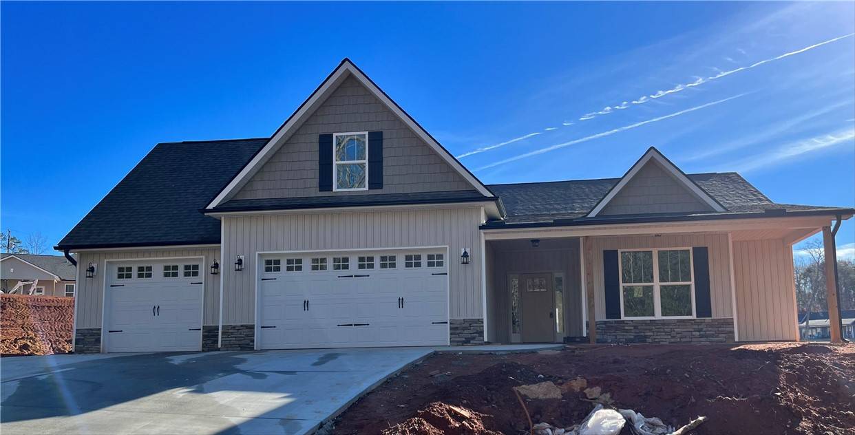 214 Inlet Pointe DR, Anderson, SC 29625