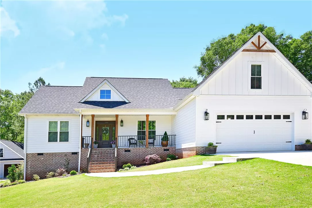 Piedmont, SC 29673,237 Raven Wood CIR