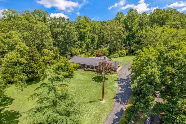 1775 Walhalla HWY, Pickens, SC 29671