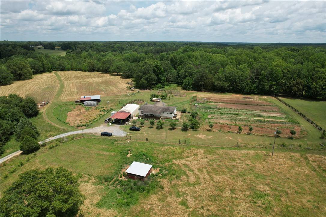 254 Corbin RD, Honea Path, SC 29654