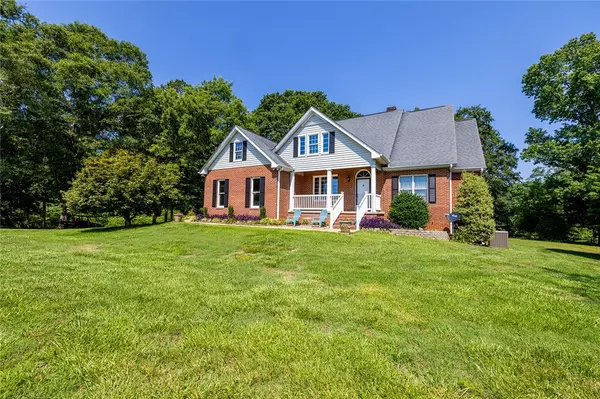 Fair Play, SC 29643,315 W Pine Grove RD