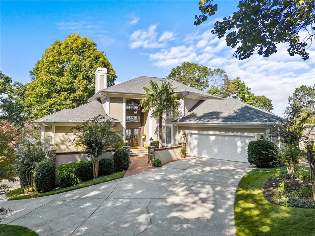 Seneca, SC 29672,111 Wynwood CT