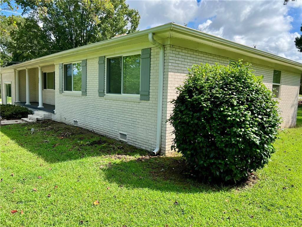 Honea Path, SC 29654,521 W Greer ST