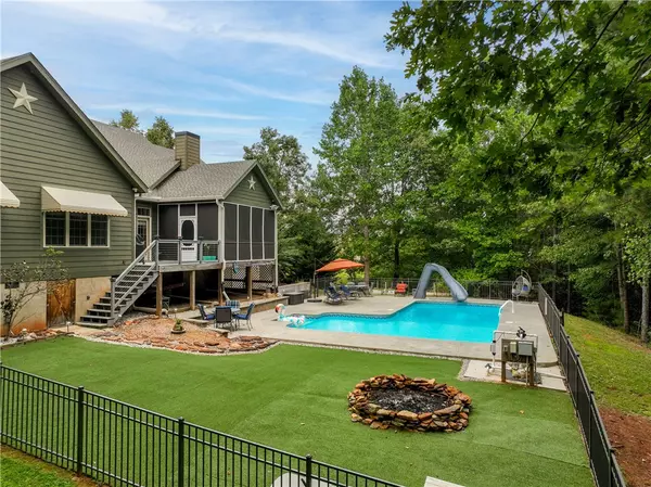 Seneca, SC 29672,402 Home Stretch DR
