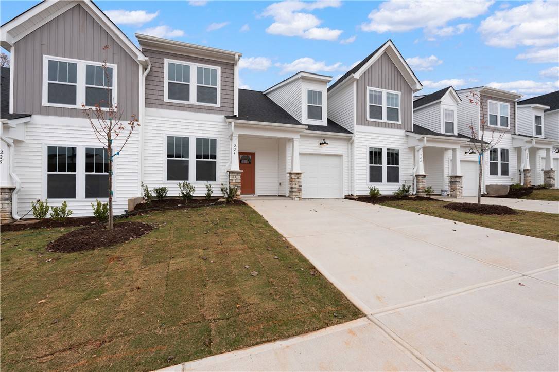 Greenville, SC 29605,224 Woodhouse WAY