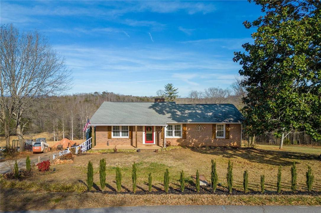 Pickens, SC 29671,172 Aniwaya View