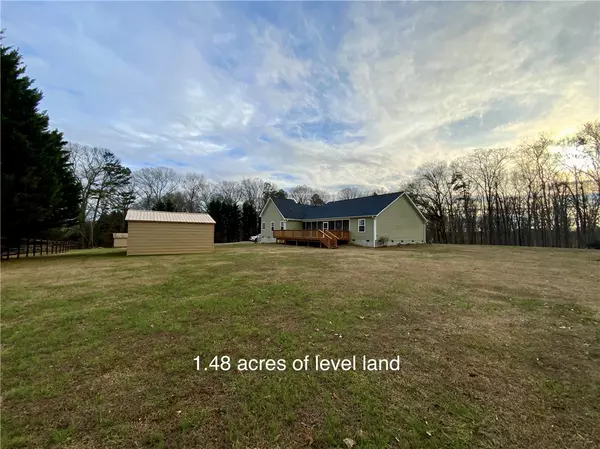 Seneca, SC 29678,125 Oak Forest TRL