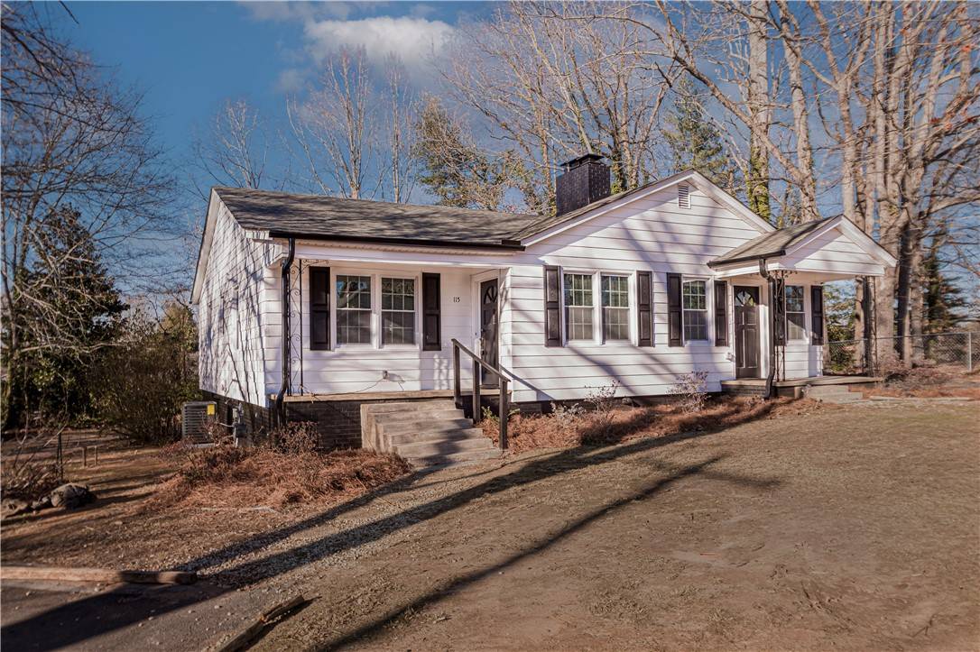 Easley, SC 29640,115 Washington AVE