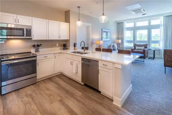 Seneca, SC 29678,13500 Clemson BLVD #3207