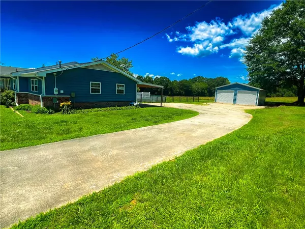 Central, SC 29630,136 W Old Pendleton RD