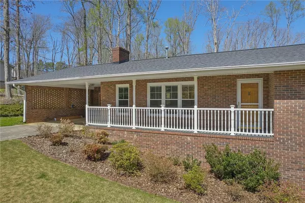 Pickens, SC 29671,127 Spring Valley RD