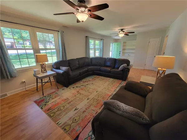 Liberty, SC 29657,310 Hillandale RD