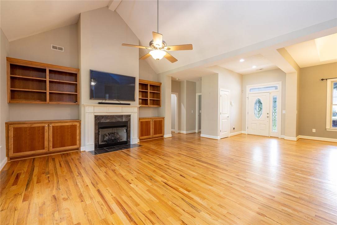 Seneca, SC 29678,503 Serria WAY