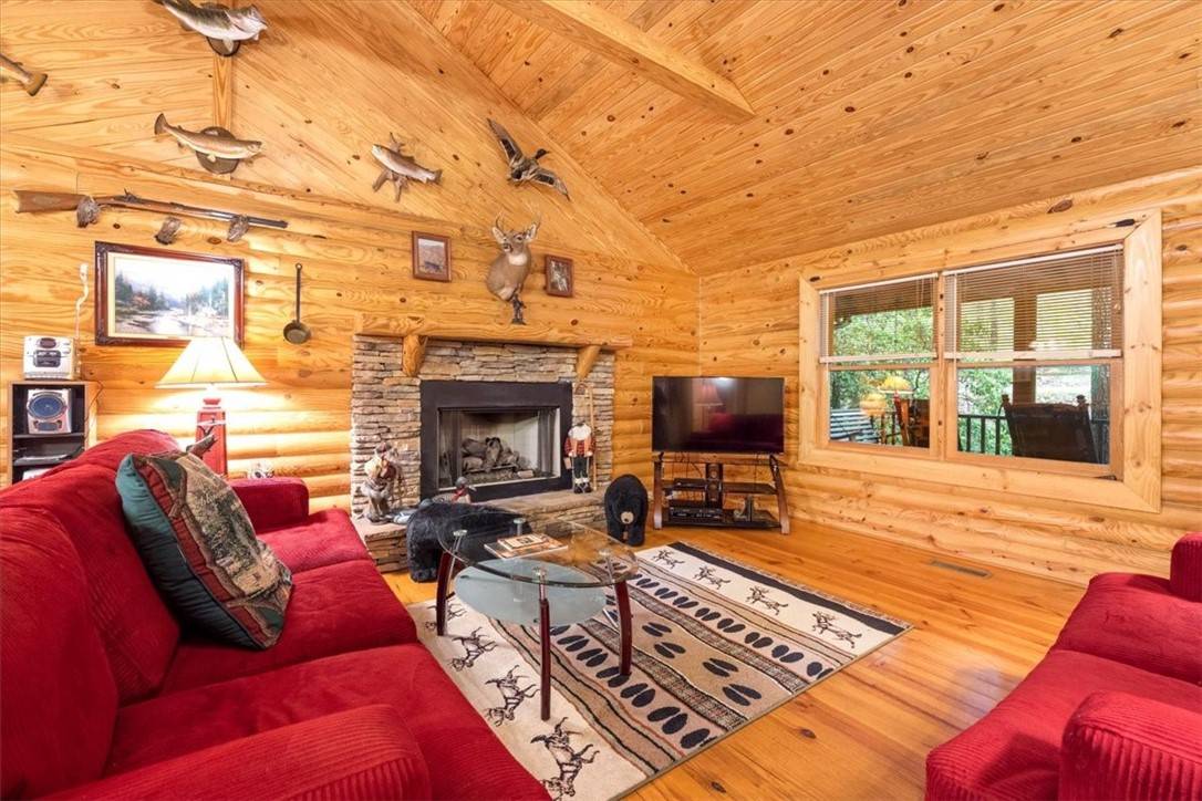 Salem, SC 29676,111 Jocassee Falls RD