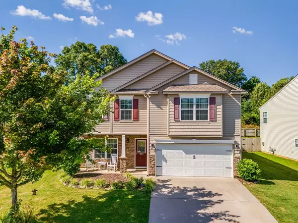 Moore, SC 29369,211 Harlequin DR