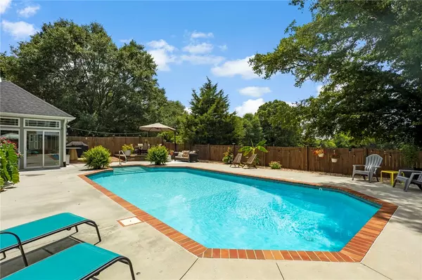 Piedmont, SC 29673,563 Wren RD