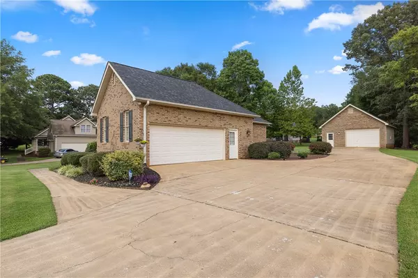 Anderson, SC 29625,105 Woods WAY