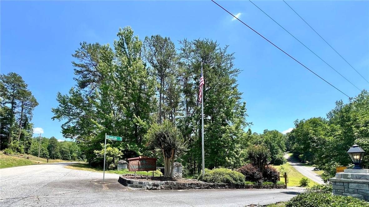 Westminster, SC 29693,004 Brookside DR #10A