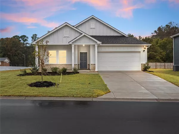 301 Roderick LN, Greenville, SC 29605