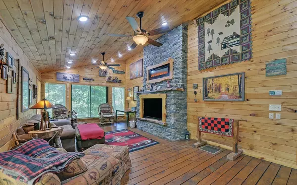 Hartwell, GA 30643,99 Cranes Creek DR