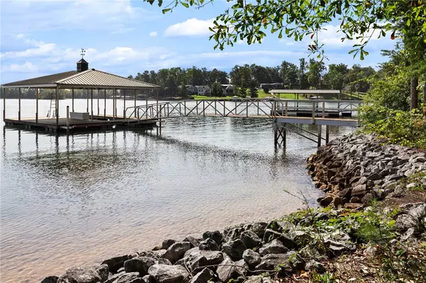 West Union, SC 29696,530 Magellan DR