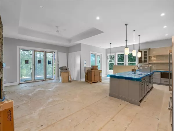 Six Mile, SC 29682,152 Sun Mountain WAY