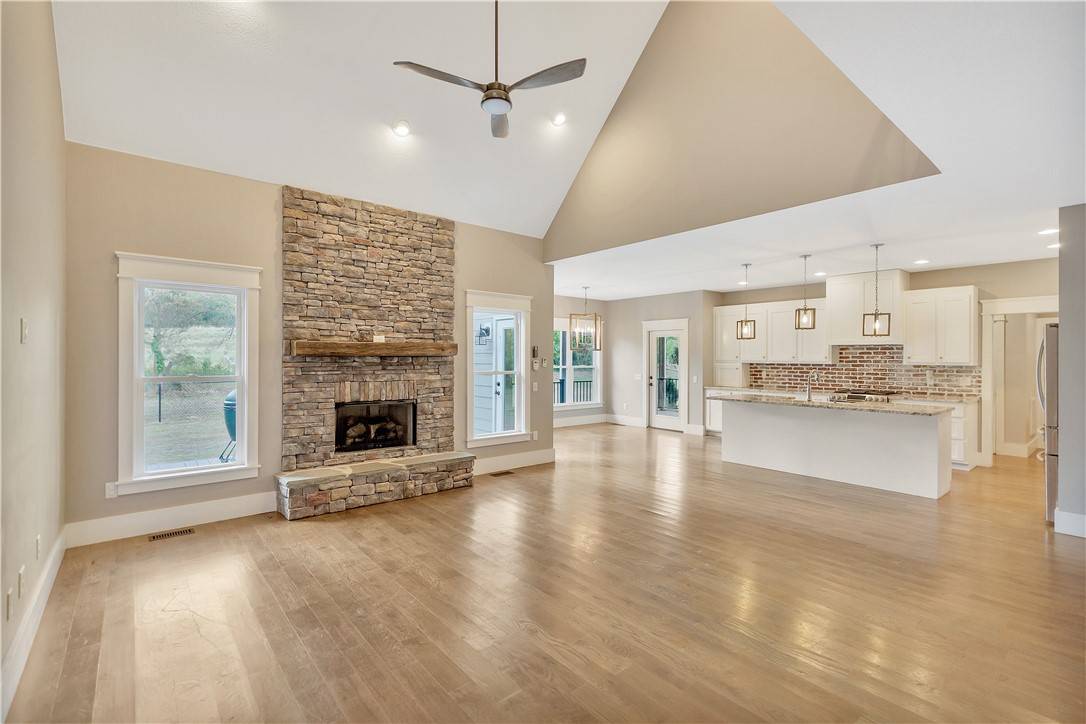 Clemson, SC 29631,120 Shadowood DR