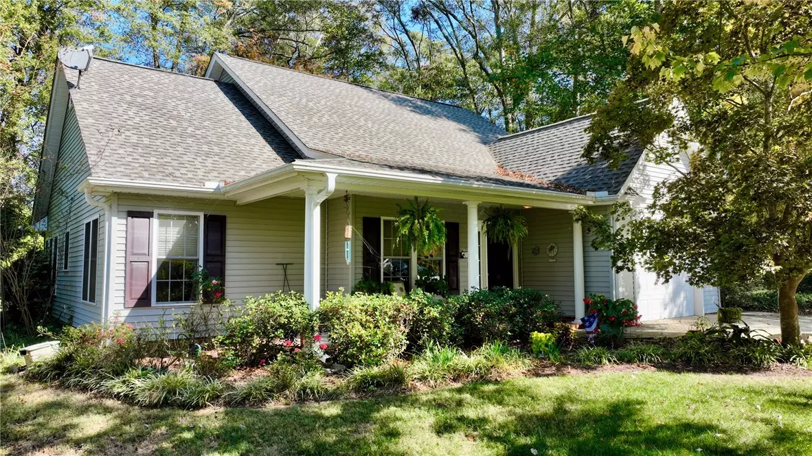 Pendleton, SC 29670,140 Grand Oak CIR