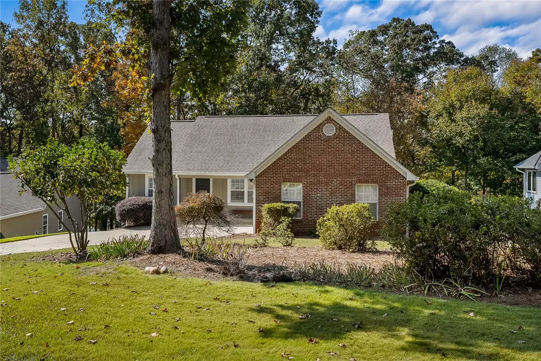 Westminster, SC 29693,107 Briar CT