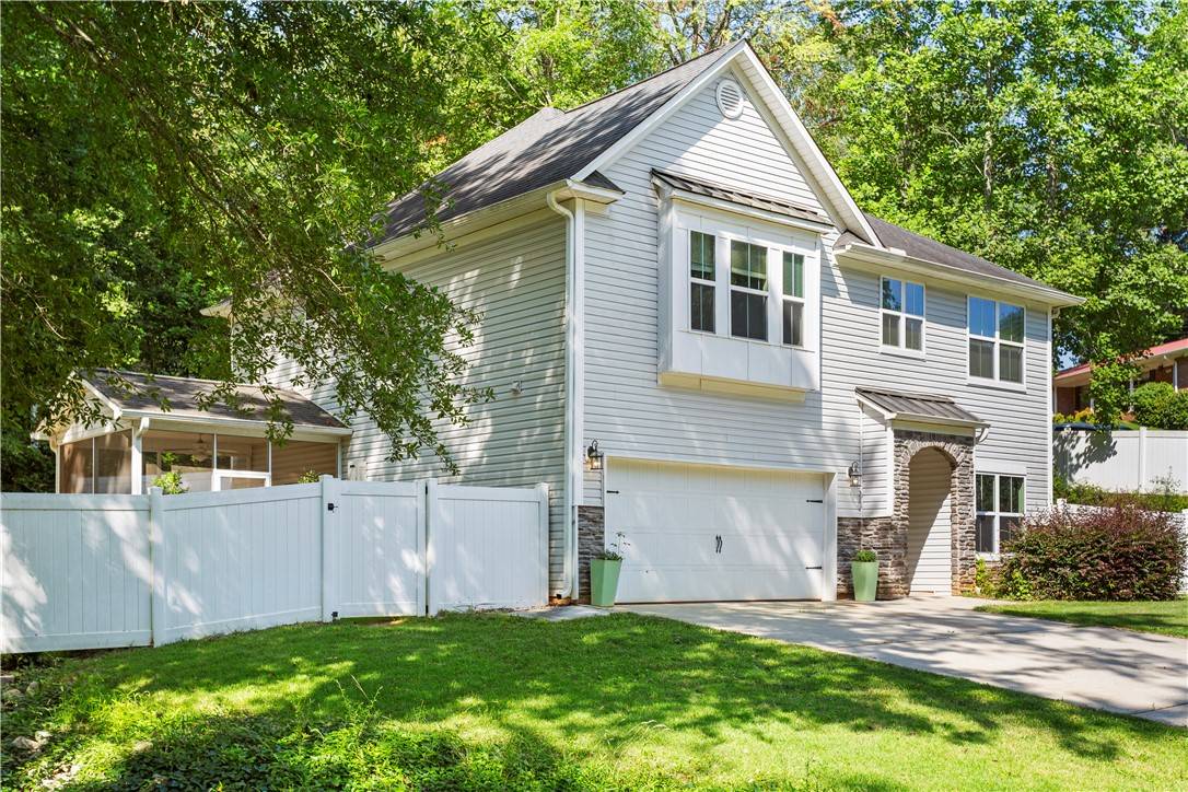 Clemson, SC 29631,193 Holden DR