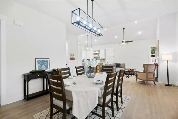 Easley, SC 29640,124 Barnett WAY