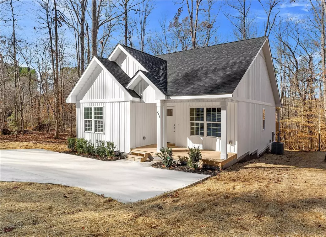 Westminster, SC 29693,224 Shannondoah DR