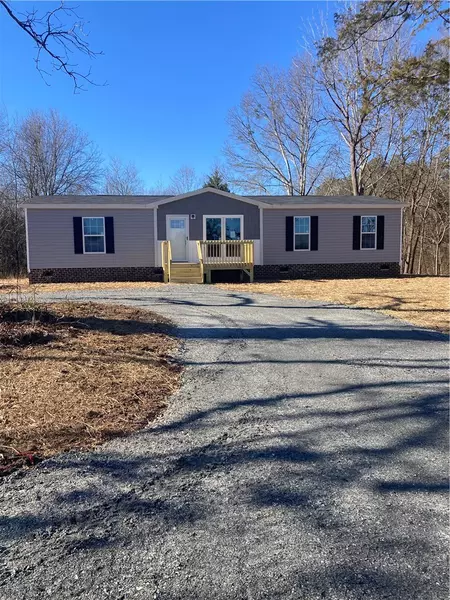 302 Weldon RD, Westminster, SC 29693