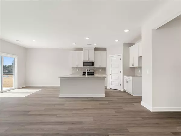 Wellford, SC 29385,1672 Erindale DR