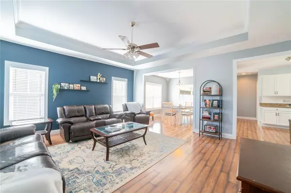 Seneca, SC 29678,125 Shadowood CT