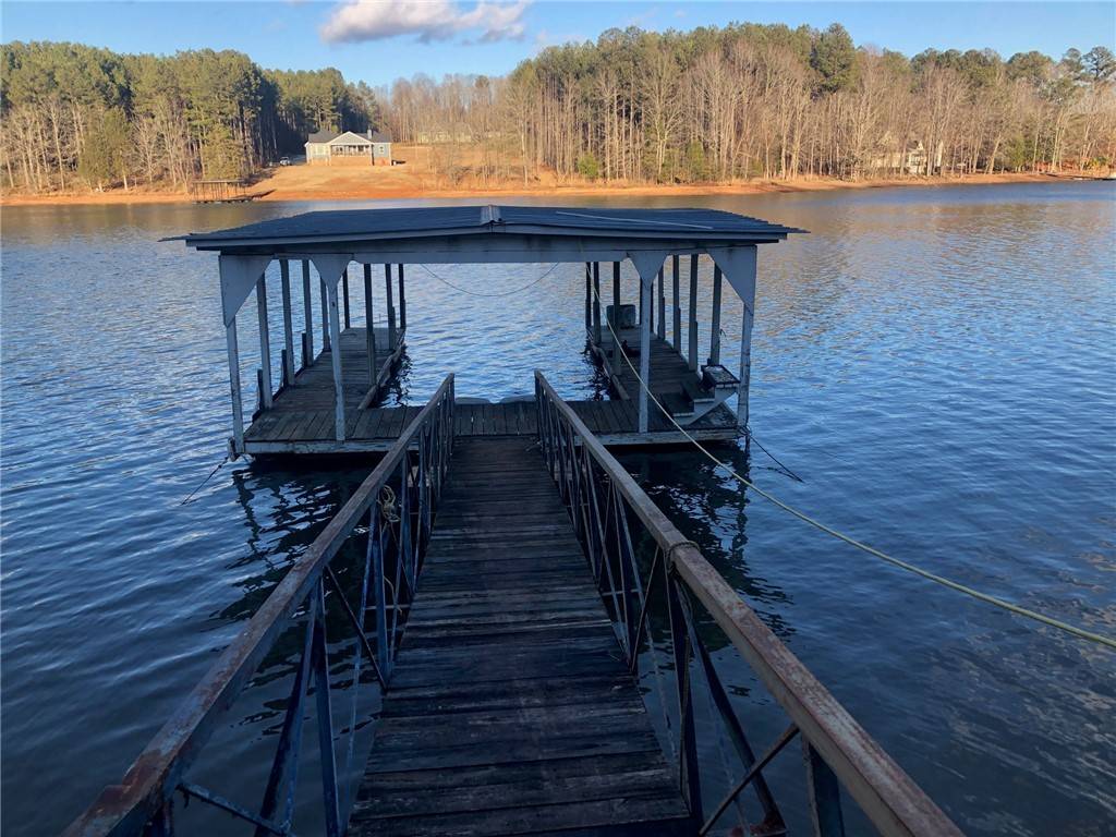 Iva, SC 29655,106 HOLT DR