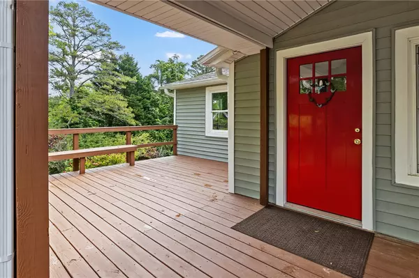 Walhalla, SC 29691,910 White Cut RD