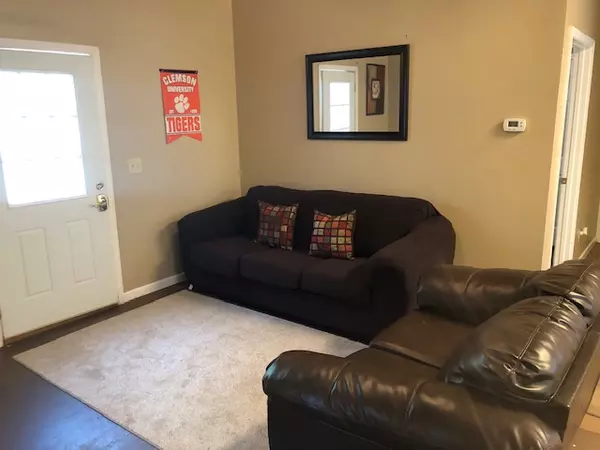 Seneca, SC 29678,104 Dillard Hill DR