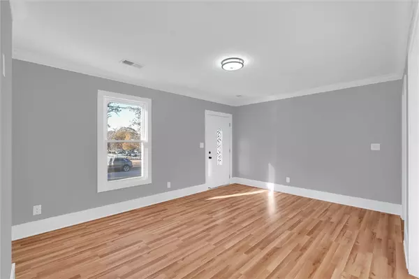Greenville, SC 29601,6 Manning ST