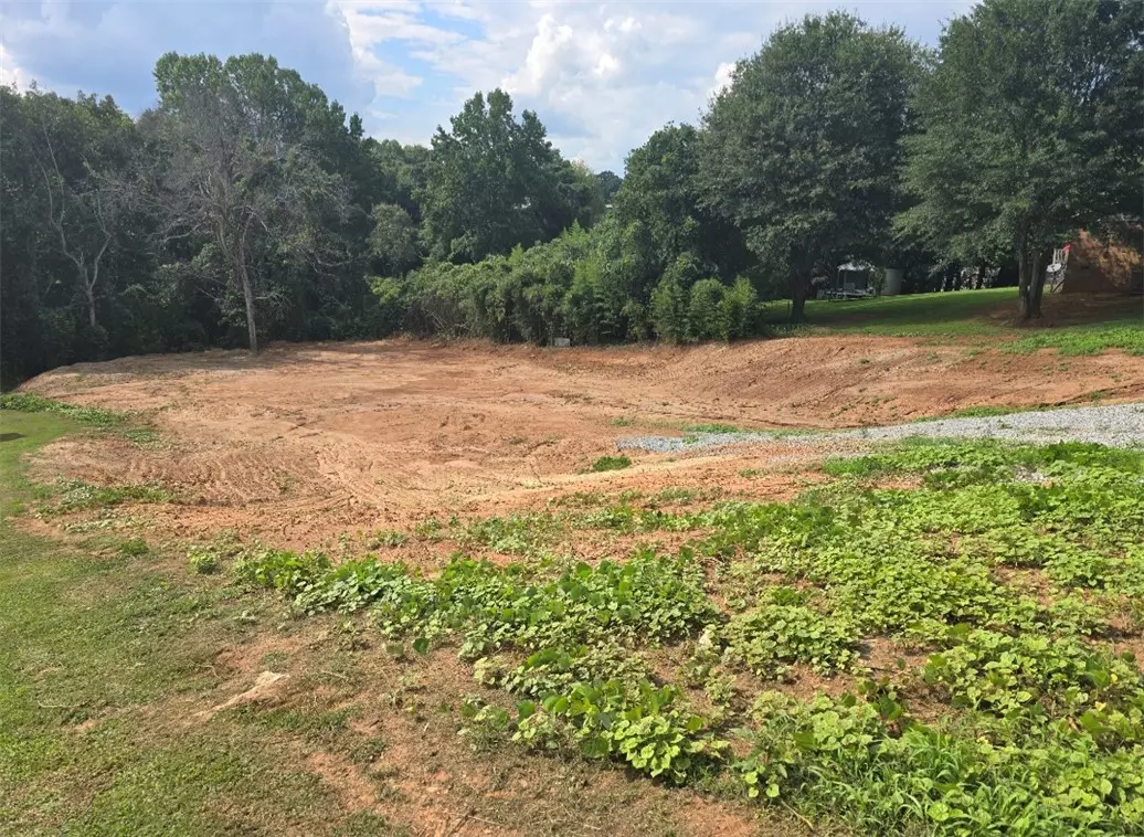 Liberty, SC 29657,12 Boggs RD