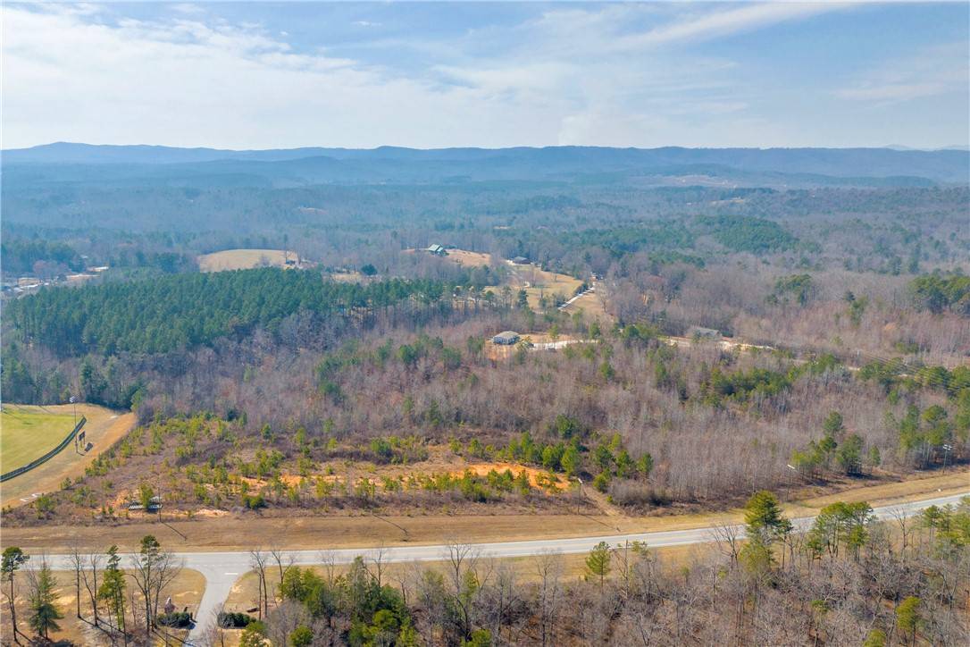 Walhalla, SC 29691,5467 N Hwy 11