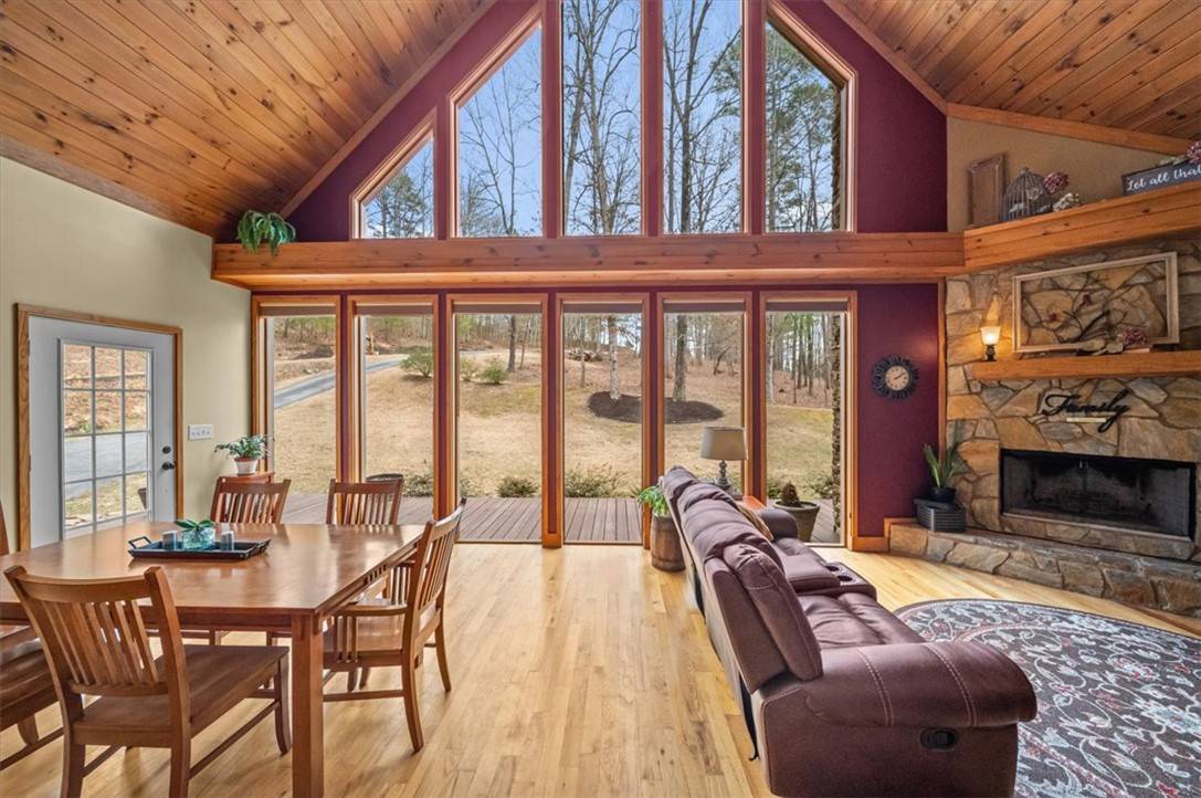 Westminster, SC 29693,183 Geneva DR