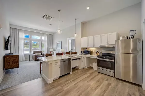 Seneca, SC 29678,13500 Clemson BLVD #1101
