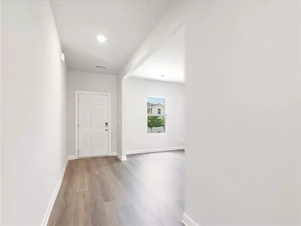 Moore, SC 29369,761 Treeline RD