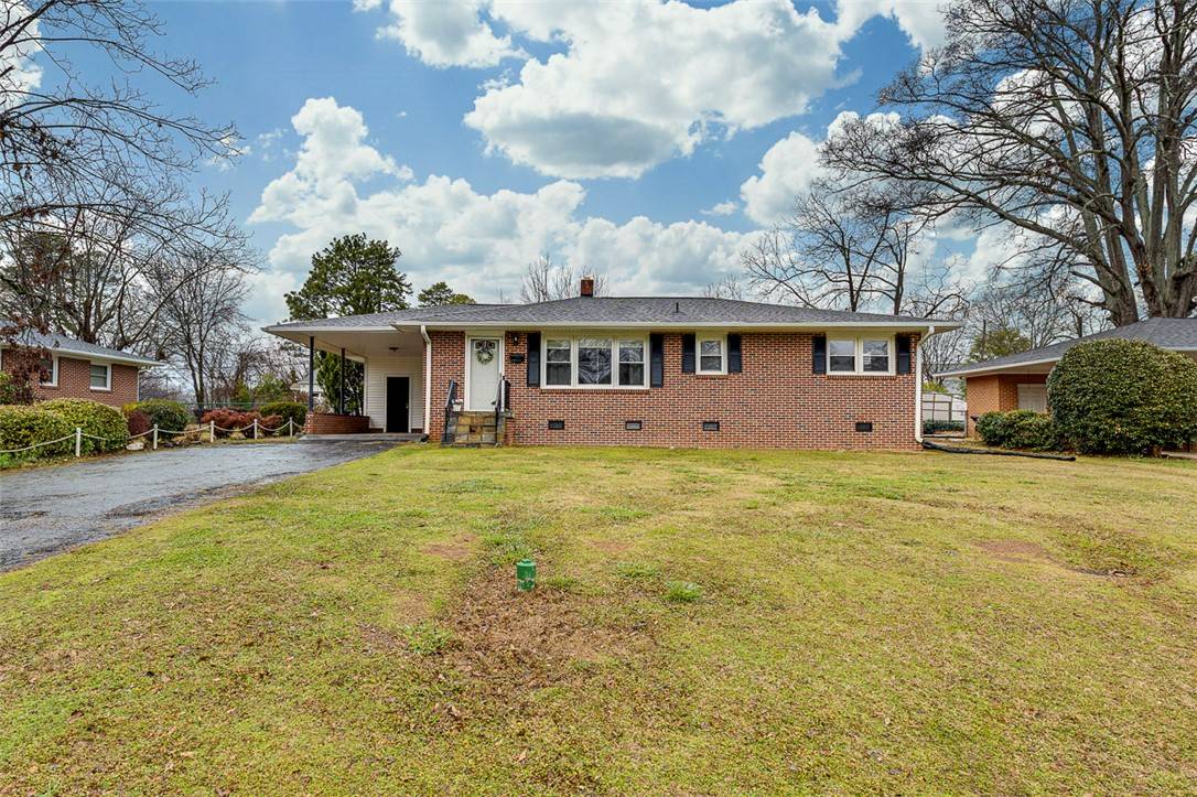 620 W Fredericks ST, Anderson, SC 29625