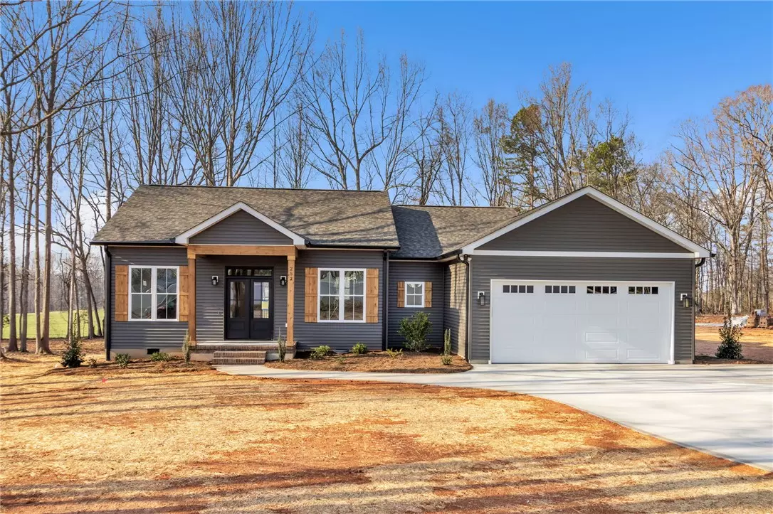 Pelzer, SC 29669,252 Addison CIR